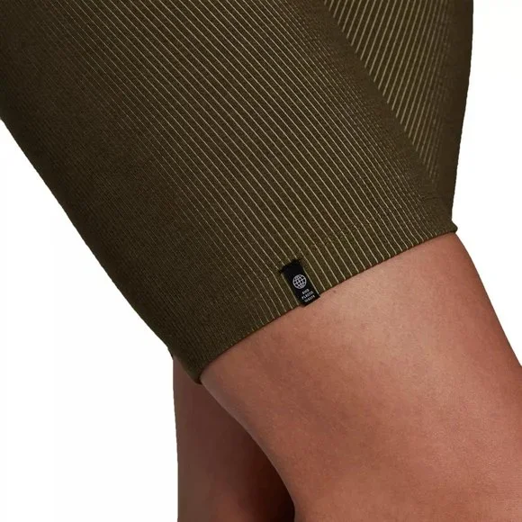 NWT adidas Originals Women's Outdoor Utility Short Leggings - Picture 8 of 8